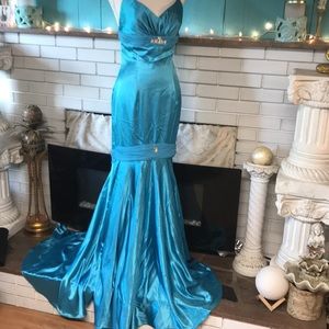 Riva Designs Turquoise Gown 👑 New